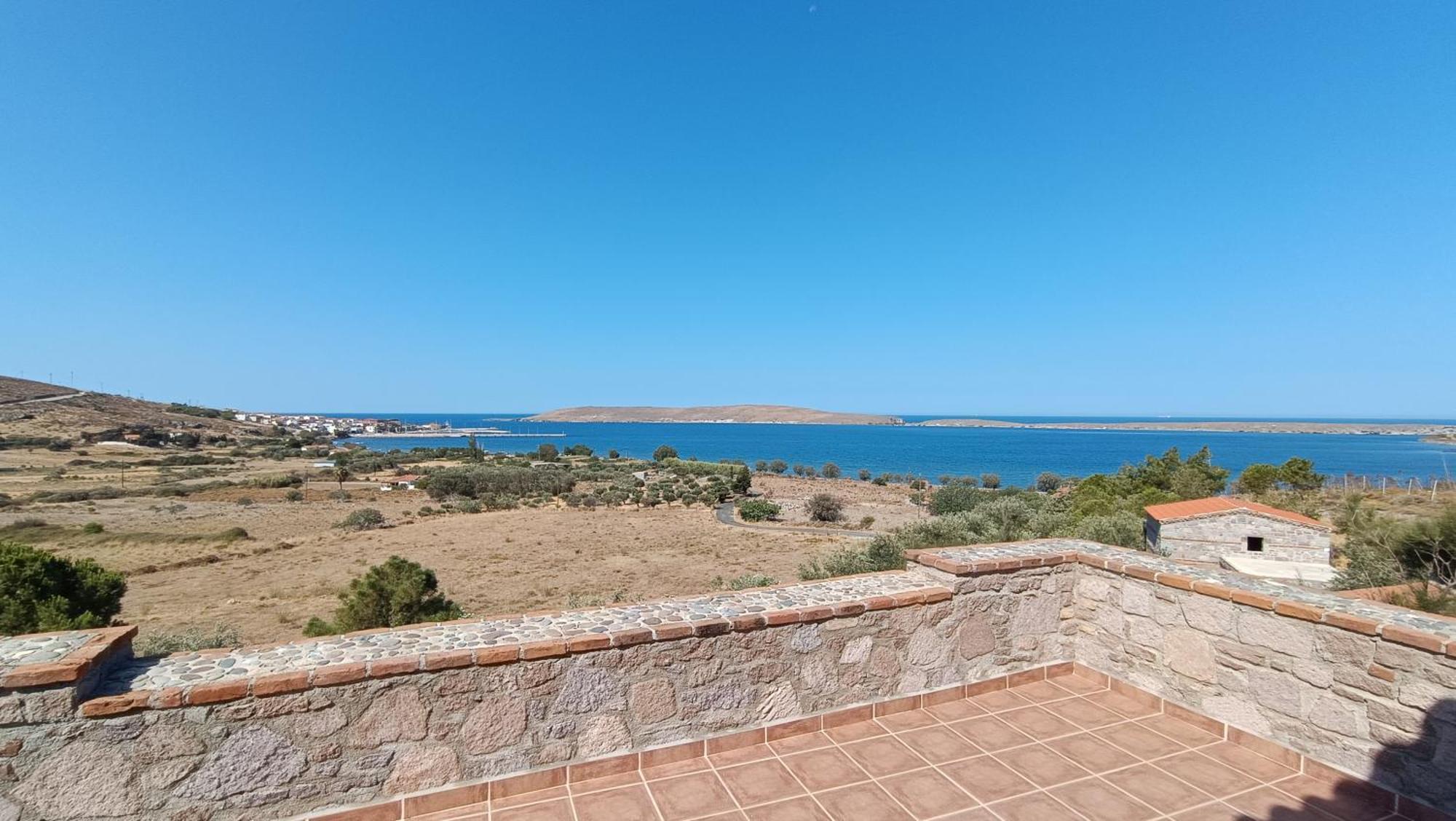 Lesvos Tower House Komninos Sígrion エクステリア 写真