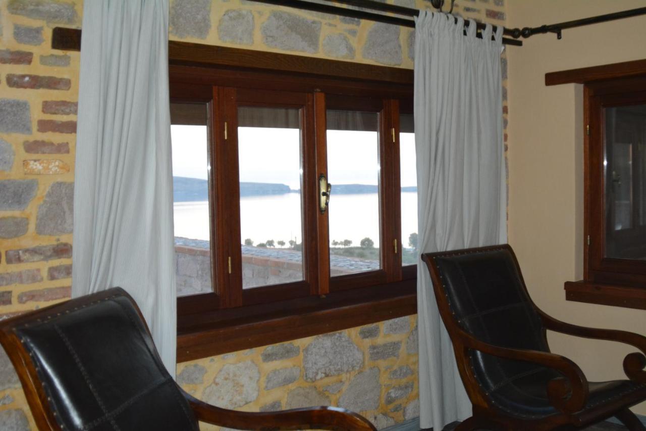 Lesvos Tower House Komninos Sígrion エクステリア 写真